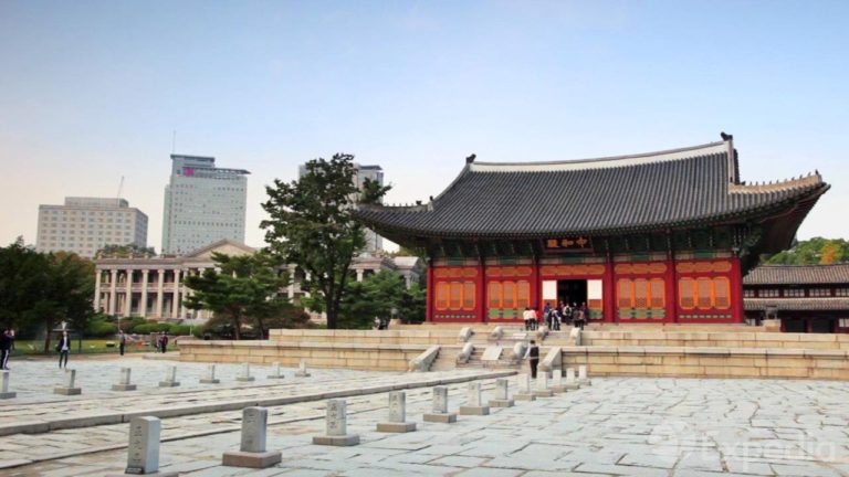 Deoksugung Palace Vacation Travel Guide | Expedia