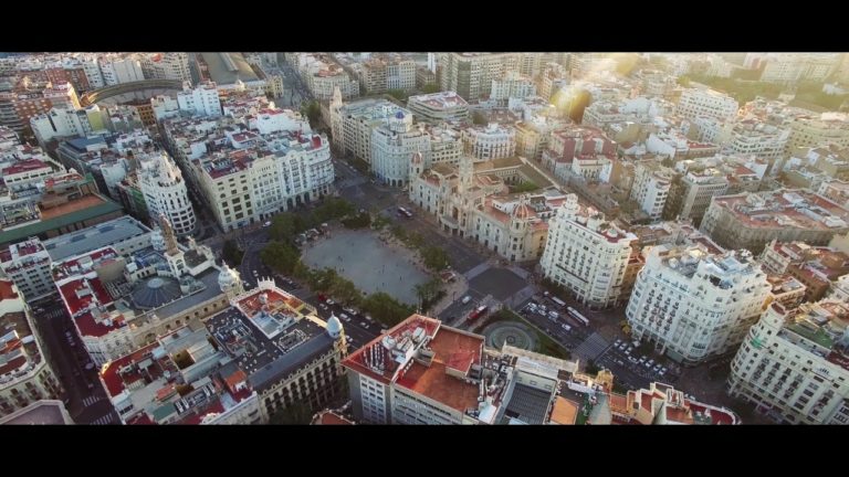 Valencia Drone Video Tour | Expedia
