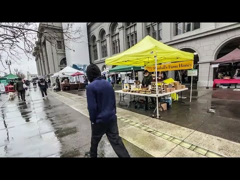 Rain sinks tourist service worker profits in San Francisco